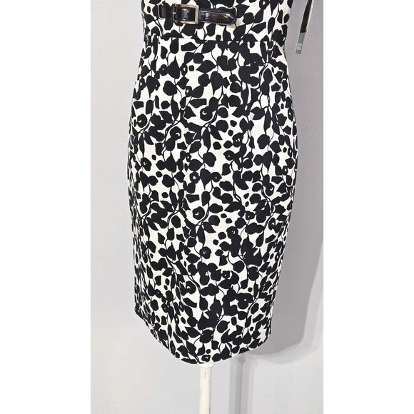 Adrianna Papell Black & White Leaf Print Split Neck Belted Sheath Dress Size 4 - Picture 4 of 8